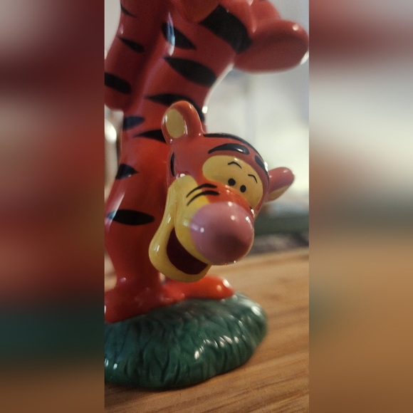 Disney Vintage Tigger Figurine - Picture 5 of 5
